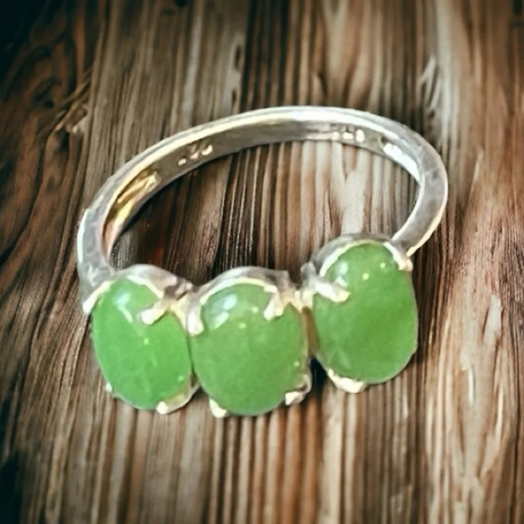 Designer Jade Sterling Silver Ring (5) - Picture 3 of 7